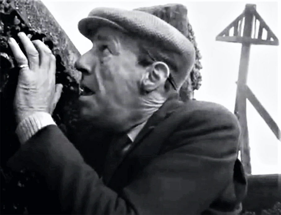Michael Horden in Whistle and I'll Come to You