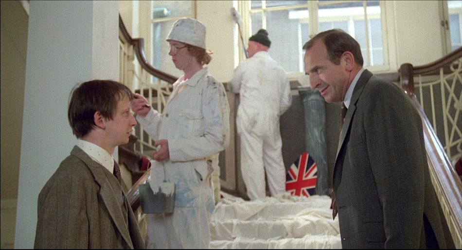 Biles (Brian Pettifer) and Potter (Leonard Rossiter.