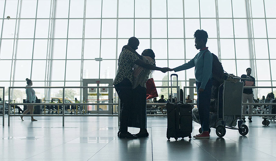 The family reunites at the airport in Farewell Amor