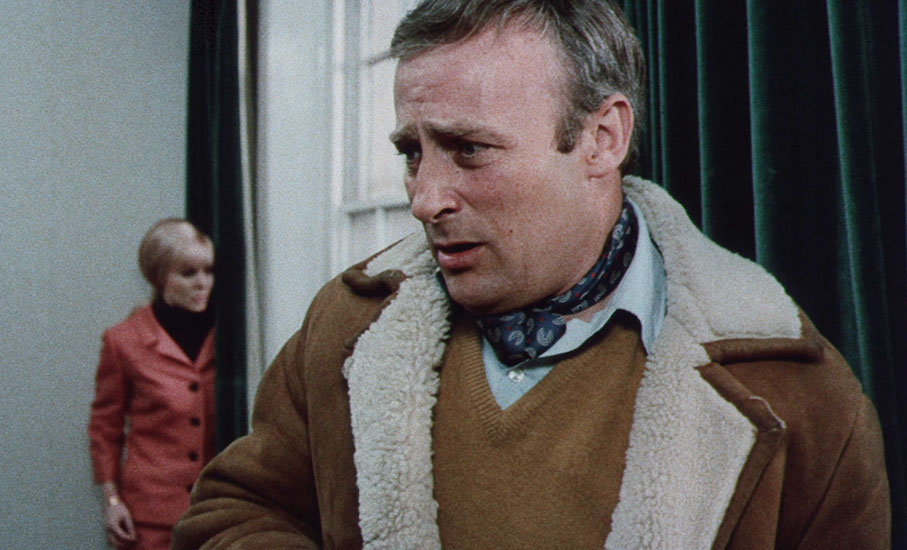 June Ritchie and Edward Woodward in Hunted