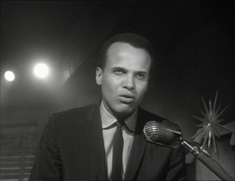 Harry Belafonte ias Johnny