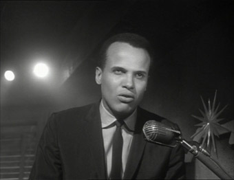 Harry Belafonte ias Johnny