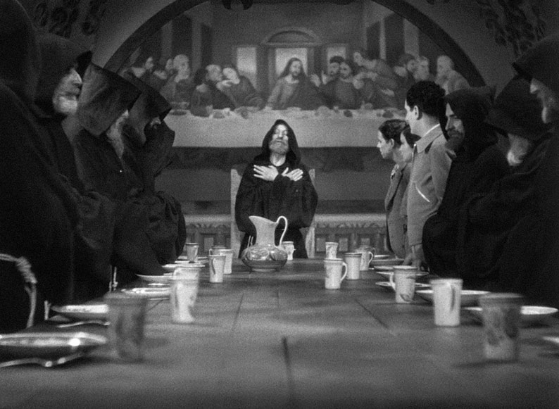 Eduardo, Cristina and Alfonso join the monks for a midnight meal