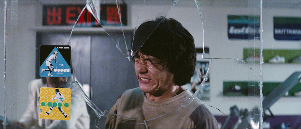 Ka Kui collides with a glass cabinet in Police Story