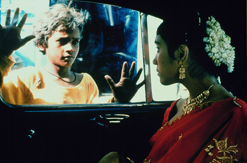 Krishna is an outsider in Salaam Bombay!