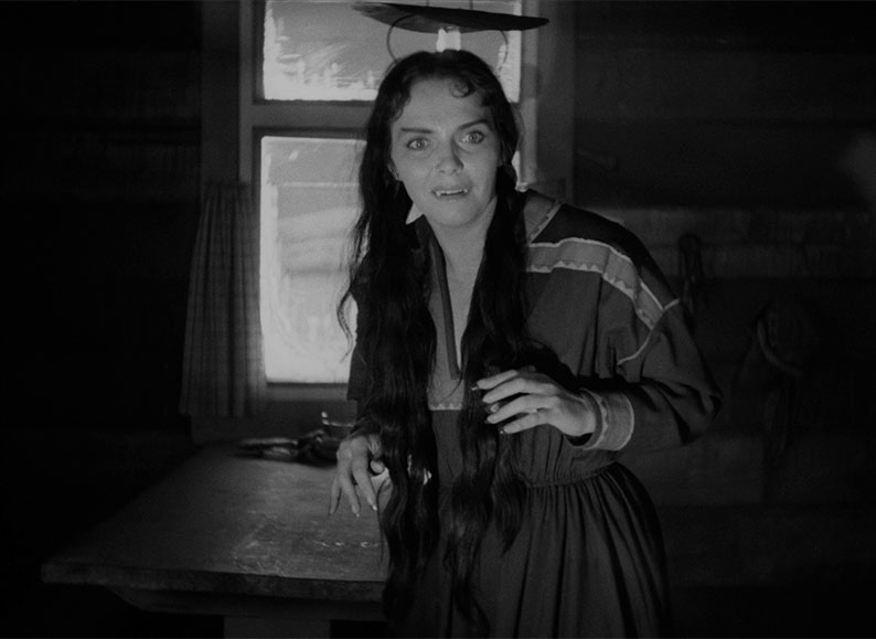Mirjami Kuosmanen as Pirita