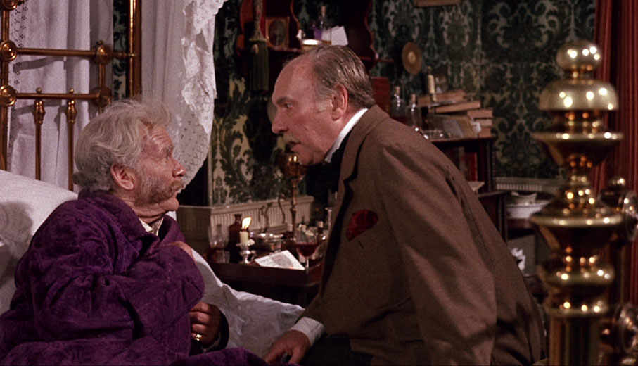 John Mills and Ralph Richardson as Masterman and Joseph Finsbury,